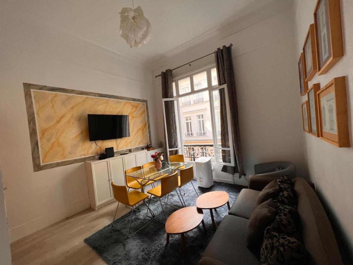Luxury Apartment Champs-Elysees - Hala Paris Eksteriør bilde